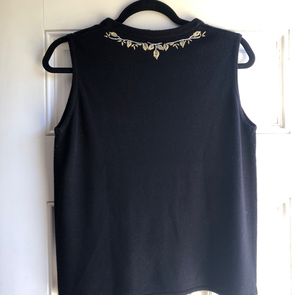 Black top M with gold decor - Picture 4 of 4